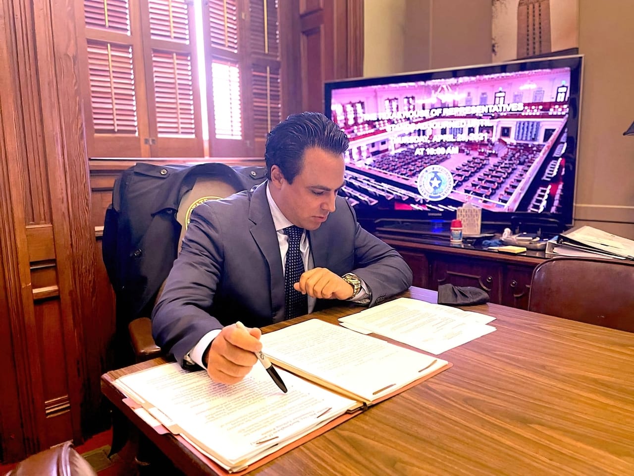 Searchable Articles - Titans of the Texas Legislature Lawmakers pass key government transparency bills, including measures featuring Rep. Canales and Sen. Zaffirini, reports attorney Omar Ochoa