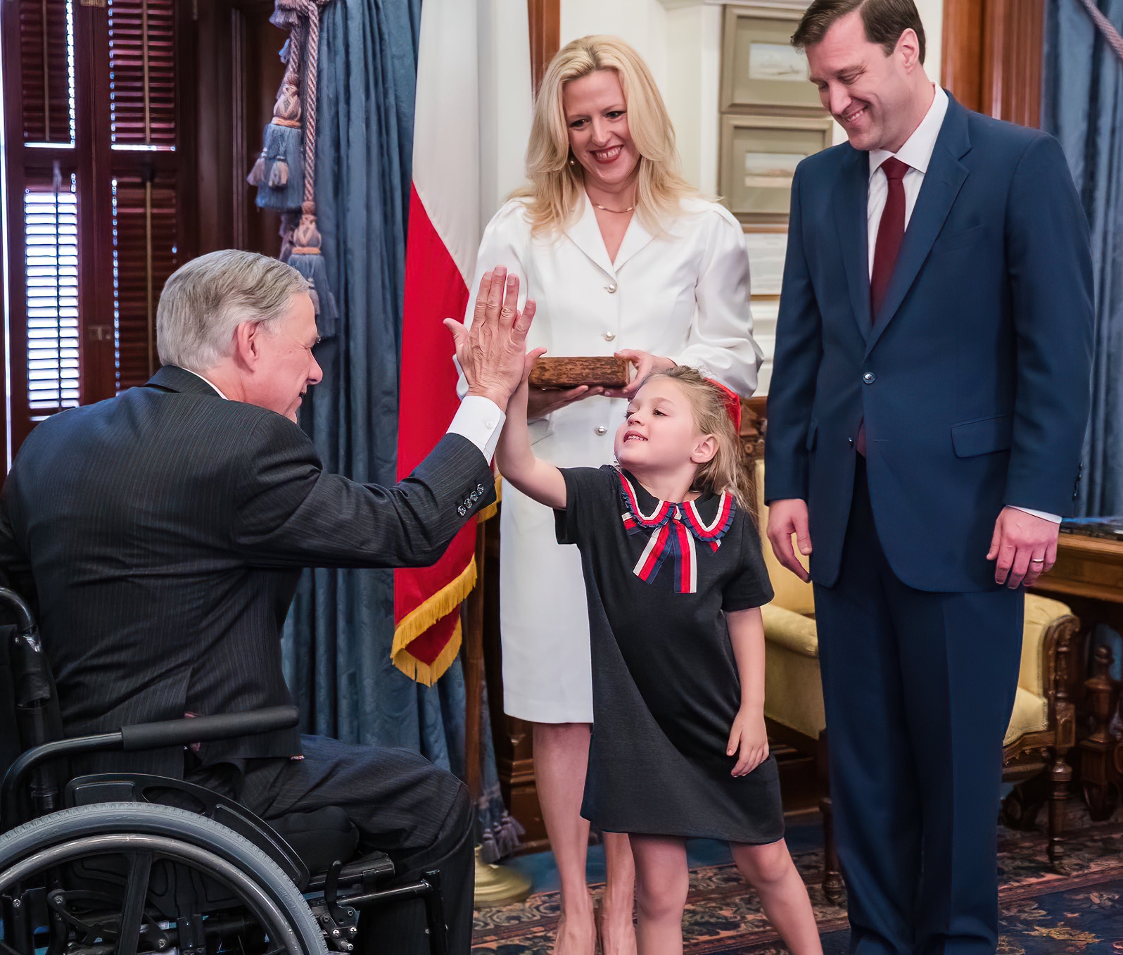 Texas social media law, promoted by Gov. Abbott, blocked from taking effect until broader court hearing is set, reports attorney Omar Ochoa